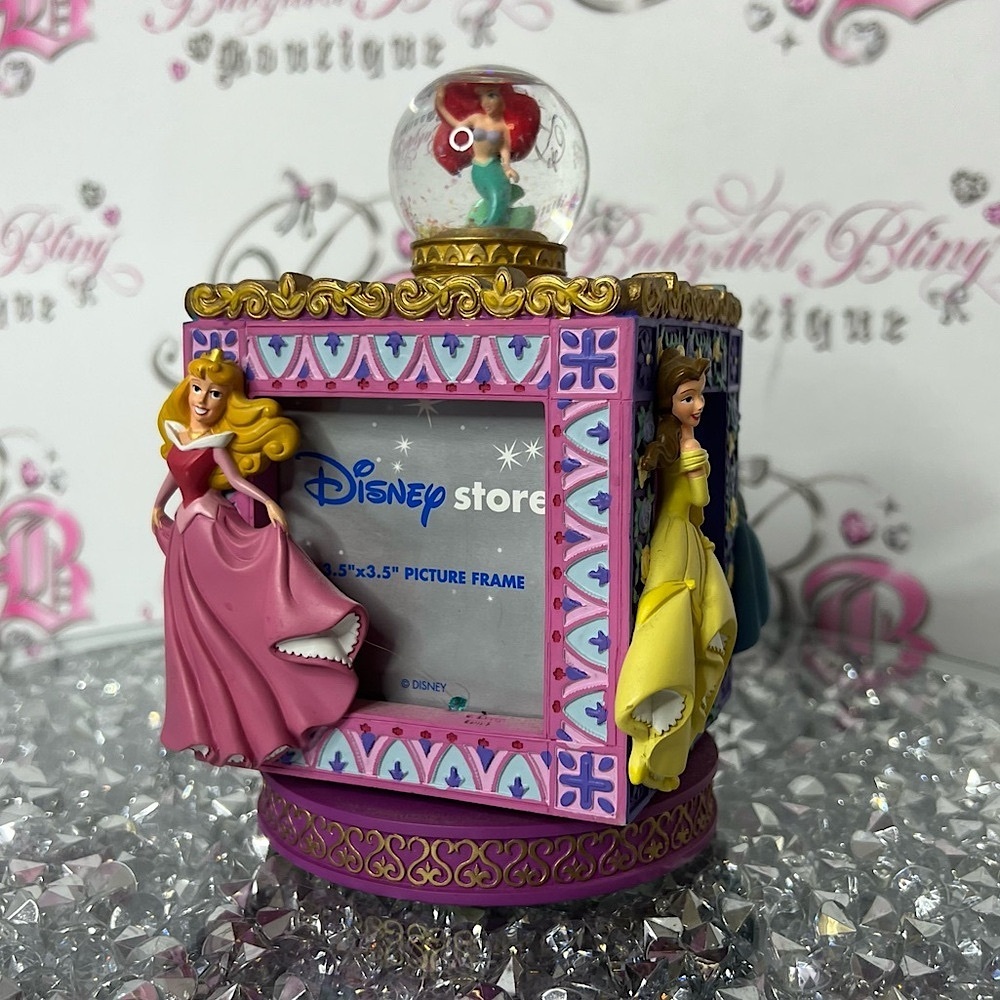 Disney Store picture frame spinable princesses rare Princess Picture Frame globe